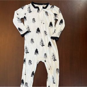 Kyte Zippered Footie 18-24 Retired White Black Trees